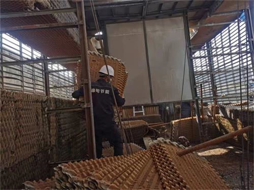 開式冷卻塔降溫效果不好原因(閉式冷卻塔與開式冷卻