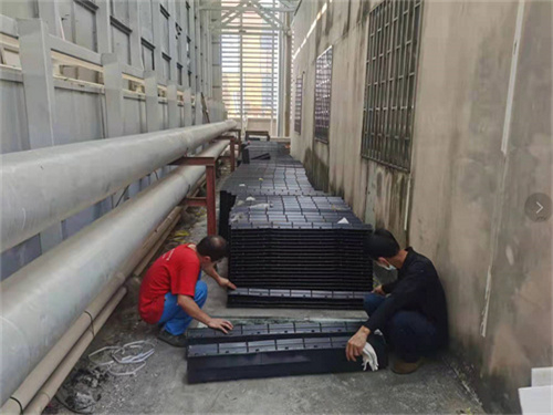 閉式冷卻塔可以把水冷卻到多少度？？(橫流式閉式冷卻塔)